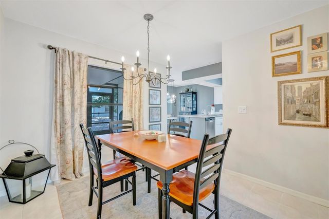 5872 PAUMA COURT, Sarasota, FL 34232