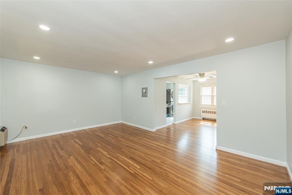 32 Wedgewood Drive 48, Verona, NJ 07044