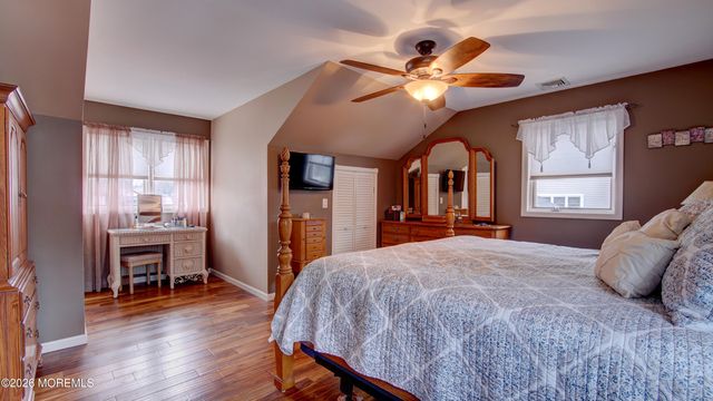 6 Carlisle Court, Manalapan, NJ 07726