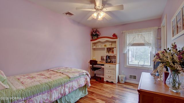 6 Carlisle Court, Manalapan, NJ 07726