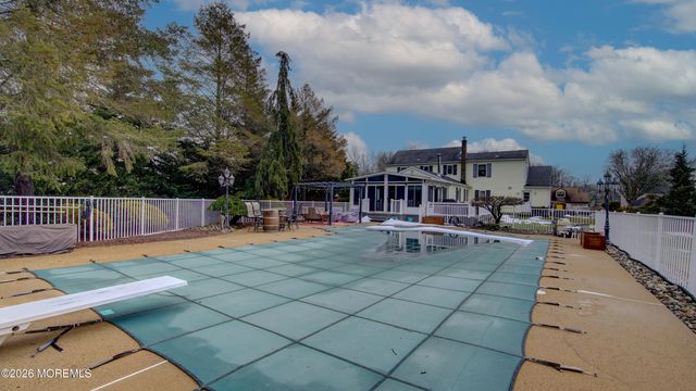 6 Carlisle Court, Manalapan, NJ 07726