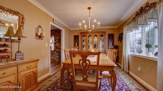 6 Carlisle Court, Manalapan, NJ 07726