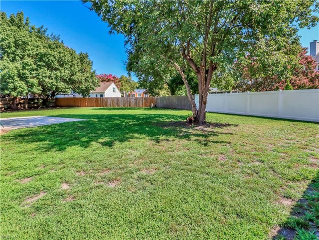 4504 Picasso DR, Virginia Beach, VA 23456