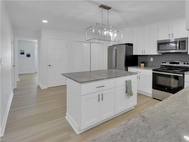 4504 Picasso DR, Virginia Beach, VA 23456