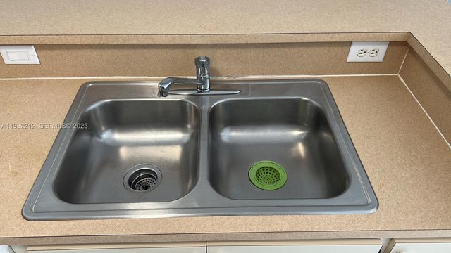 7240 NW 114th Ave 201, Doral, FL 33178