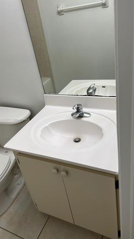 7240 NW 114th Ave 201, Doral, FL 33178