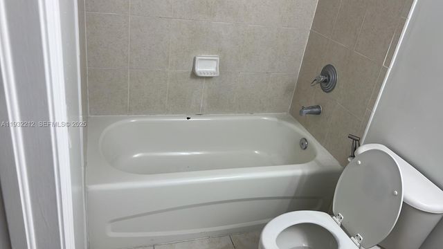 7240 NW 114th Ave 201, Doral, FL 33178