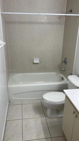 7240 NW 114th Ave 201, Doral, FL 33178