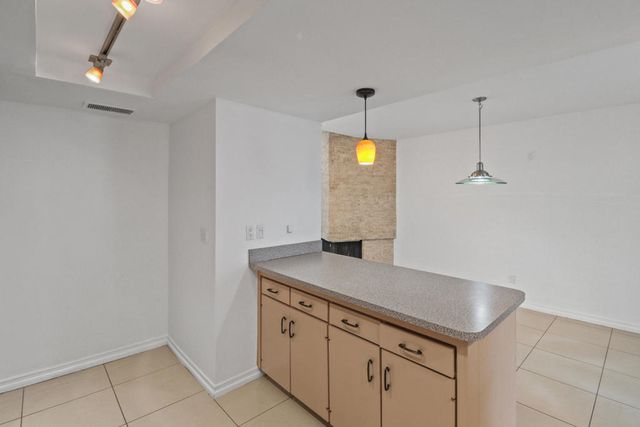 2518 S Sierra Madre, Palm Springs, CA 92264