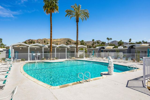 2518 S Sierra Madre, Palm Springs, CA 92264