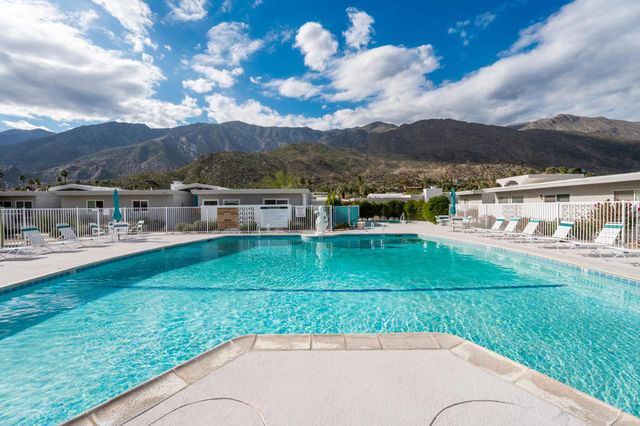 2518 S Sierra Madre, Palm Springs, CA 92264