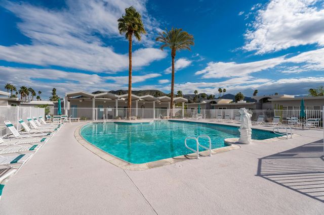 2518 S Sierra Madre, Palm Springs, CA 92264