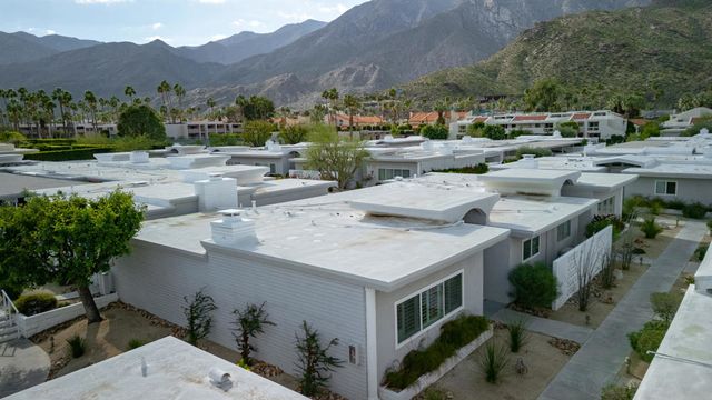 2518 S Sierra Madre, Palm Springs, CA 92264