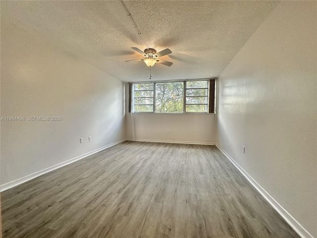 1470 NE 125th Terrace 210, North Miami, FL 33161