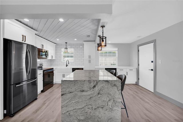 1500 GAY ROAD 8D, Winter Park, FL 32789