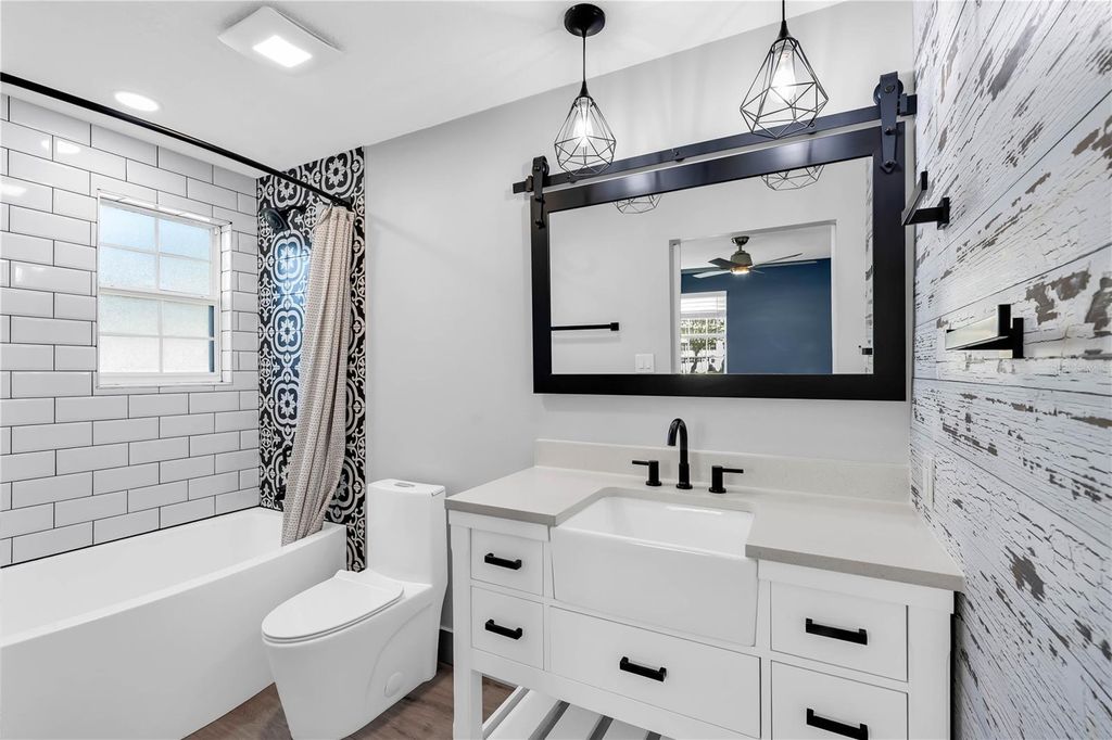 Image 18 of property listing at 1500 GAY ROAD 8D, Winter Park, FL 32789