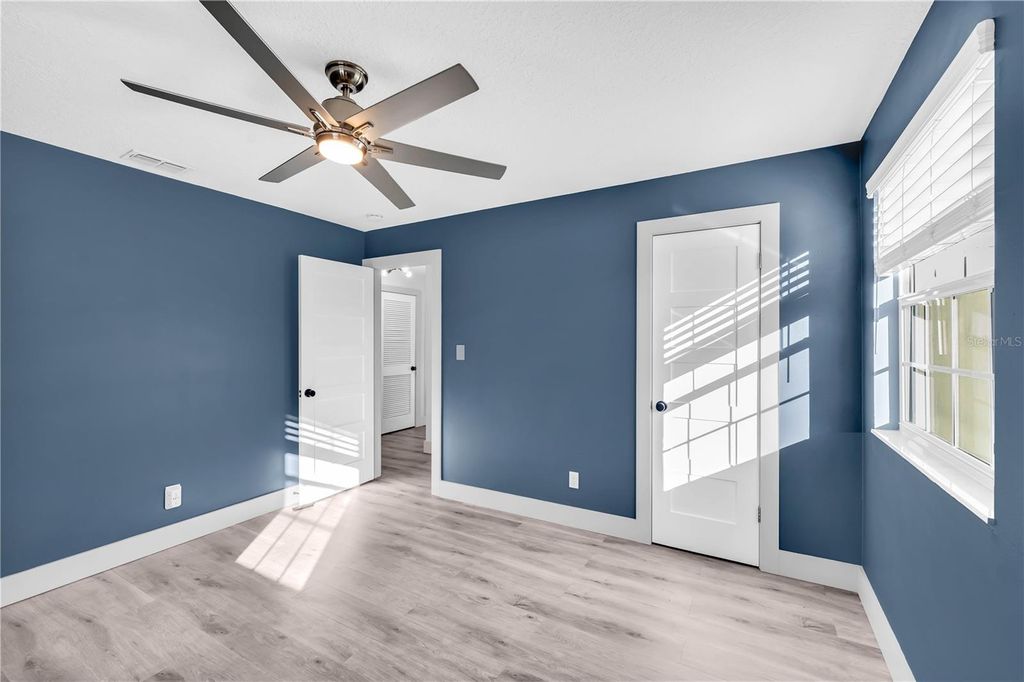 Image 21 of property listing at 1500 GAY ROAD 8D, Winter Park, FL 32789