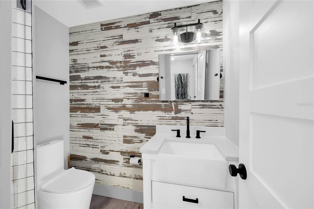 Image 23 of property listing at 1500 GAY ROAD 8D, Winter Park, FL 32789