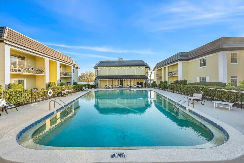 Image 27 of property listing at 1500 GAY ROAD 8D, Winter Park, FL 32789