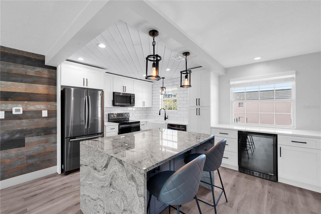 Image 9 of property listing at 1500 GAY ROAD 8D, Winter Park, FL 32789