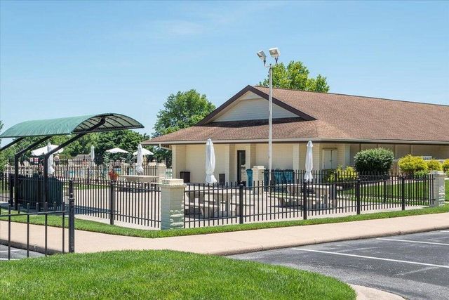 3501 East Cooper Boulevard, Springfield, MO 65802
