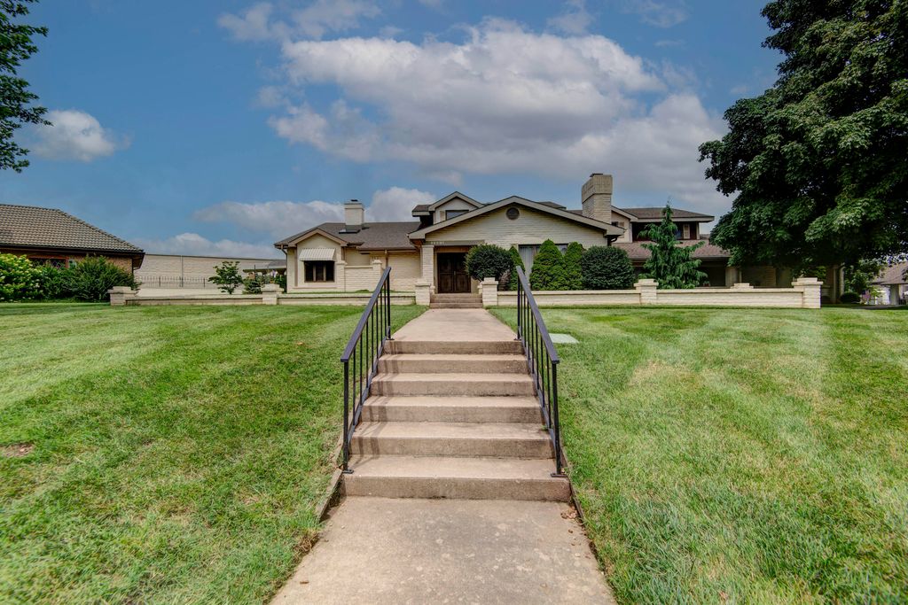 3501 East Cooper Boulevard, Springfield, MO 65802