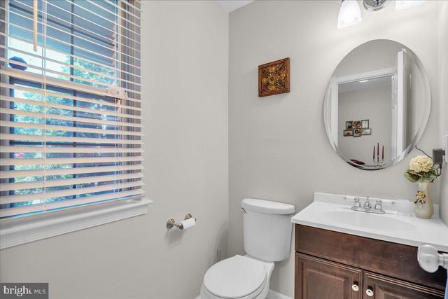 18 KENTON PL, Mount Laurel, NJ 08054