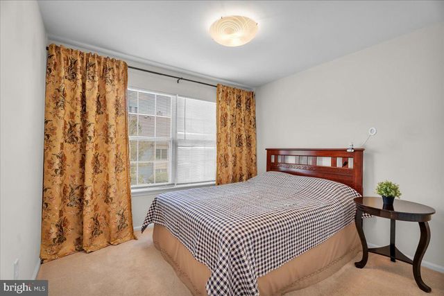 18 KENTON PL, Mount Laurel, NJ 08054