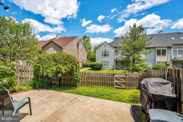 18 KENTON PL, Mount Laurel, NJ 08054