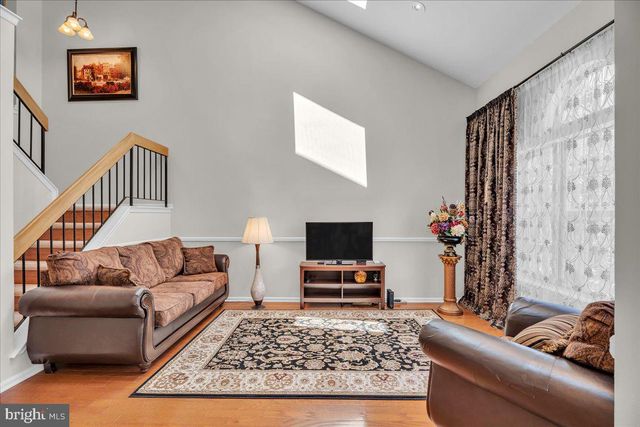 18 KENTON PL, Mount Laurel, NJ 08054