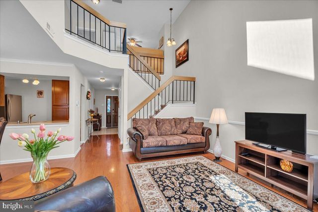 18 KENTON PL, Mount Laurel, NJ 08054