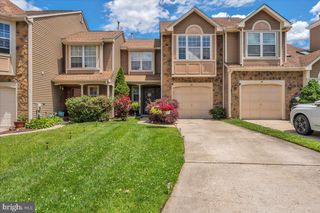 18 KENTON PL, Mount Laurel, NJ 08054