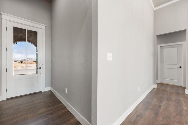 1111 N 6th Street, Wolfforth, TX 79382