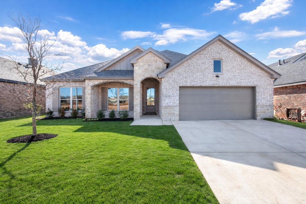 1111 N 6th Street, Wolfforth, TX 79382