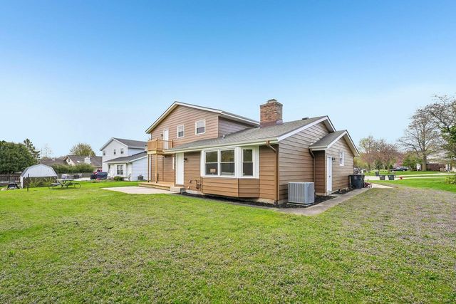4898 Abbott AVENUE, Greenfield, WI 53220