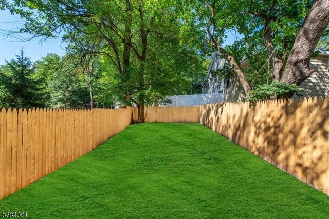 89 Arch St, Butler Boro, NJ 07405