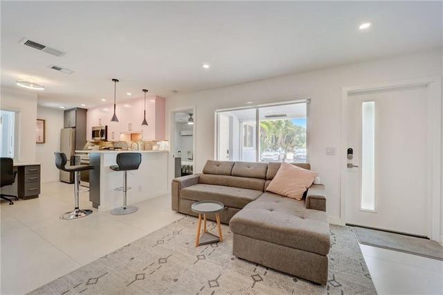 50 NE 30th Court 1-2, Wilton Manors, FL 33334