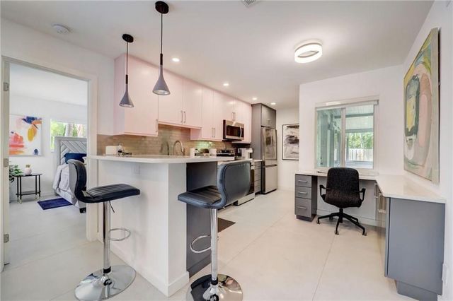 50 NE 30th Court 1-2, Wilton Manors, FL 33334