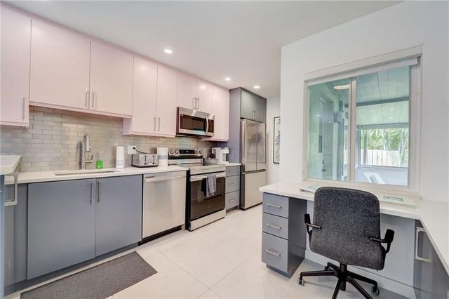 50 NE 30th Court 1-2, Wilton Manors, FL 33334