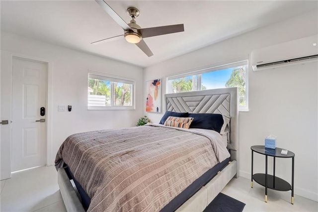 50 NE 30th Court 1-2, Wilton Manors, FL 33334