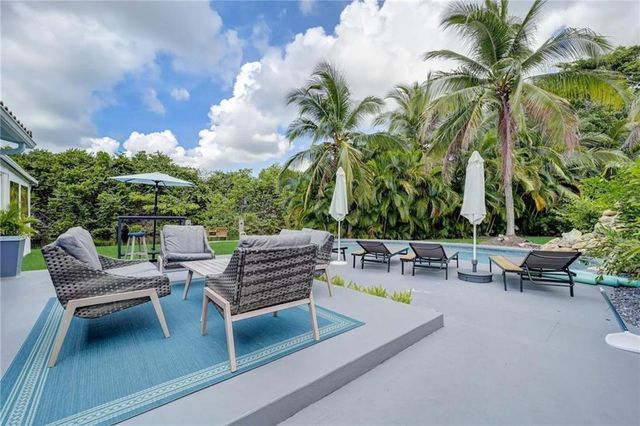 50 NE 30th Court 1-2, Wilton Manors, FL 33334