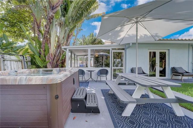 50 NE 30th Court 1-2, Wilton Manors, FL 33334