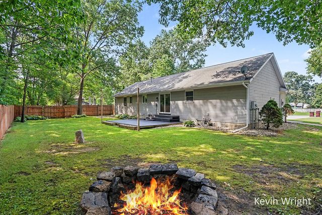 1802 Duchess Court, Muskegon, MI 49445