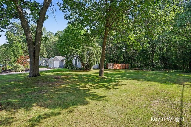 1802 Duchess Court, Muskegon, MI 49445