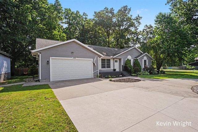 1802 Duchess Court, Muskegon, MI 49445