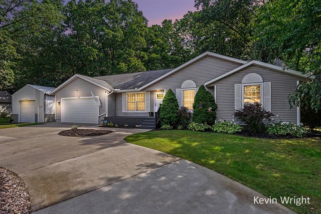 1802 Duchess Court, Muskegon, MI 49445