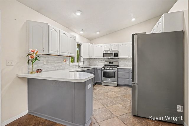 1802 Duchess Court, Muskegon, MI 49445