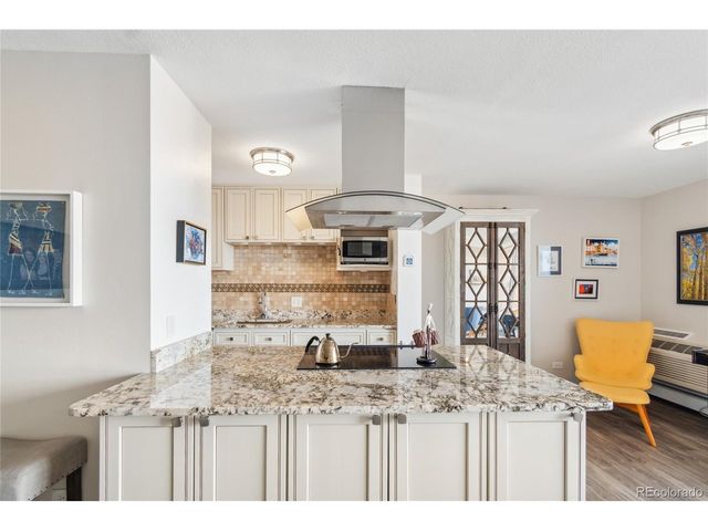 955 Eudora St 801E, Denver, CO 80220