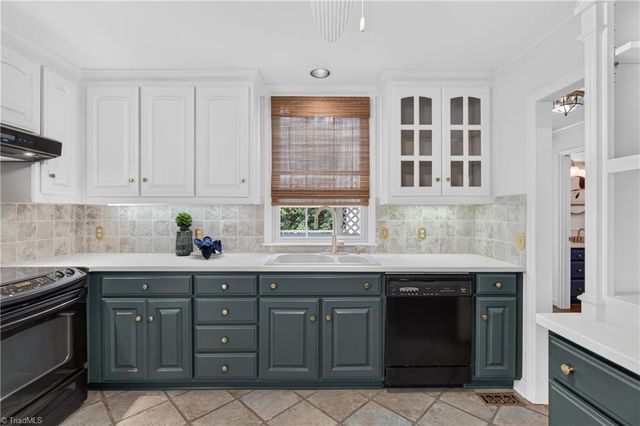 2866 Hickory Drive, Asheboro, NC 27205