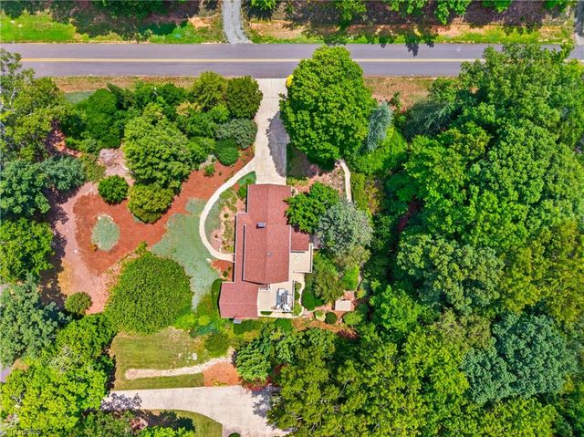 2866 Hickory Drive, Asheboro, NC 27205